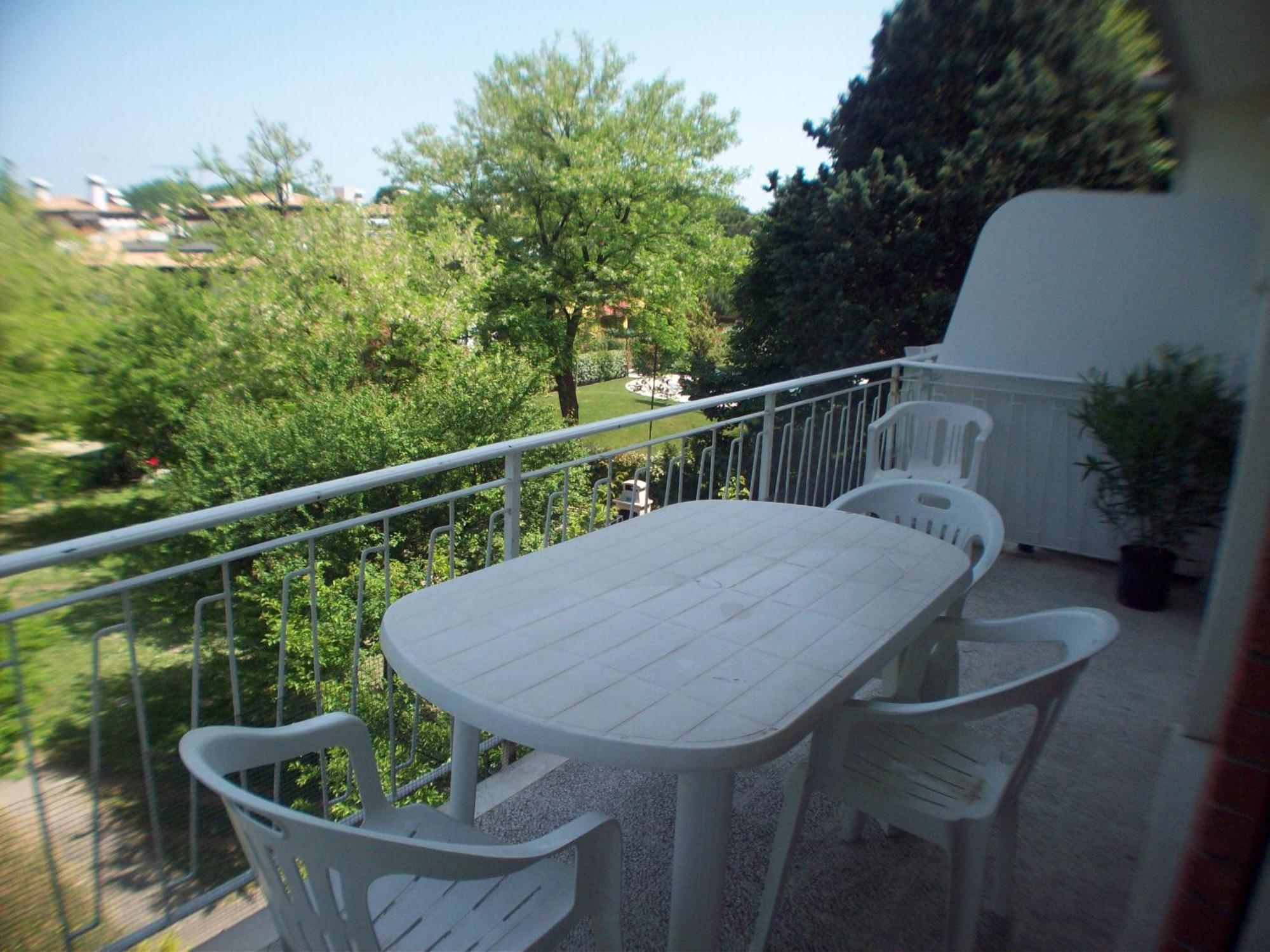 Casa Marialuigia - Appartamenti Solo Per Famiglie Lido di Jesolo Exterior foto